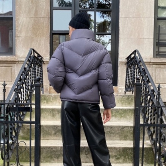 Aritzia Wilfred the Cloud Purple Puffer. Size S. - Picture 3 of 3